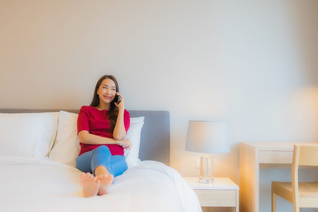 Tips Menginap di Hotel Sendirian